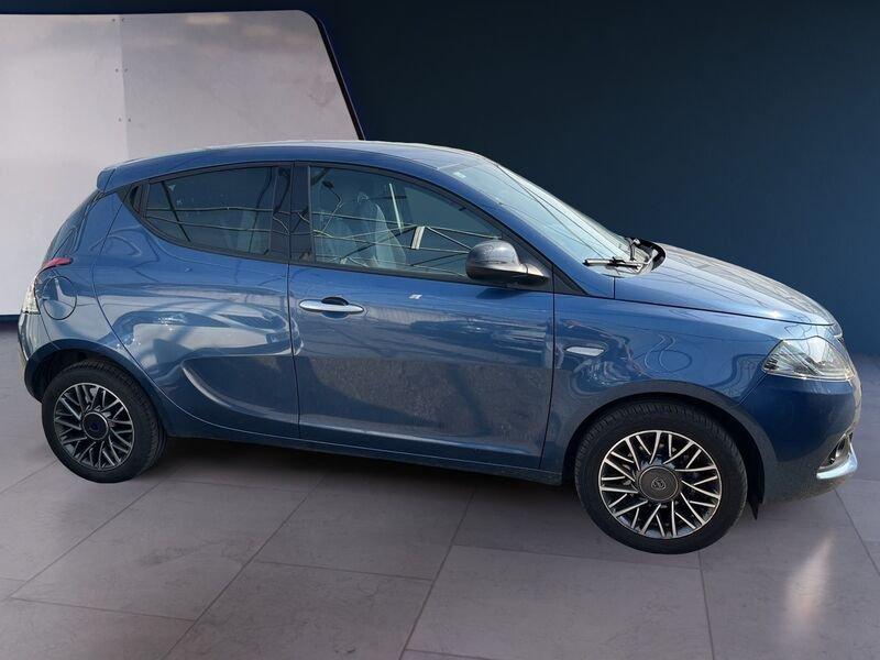 Lancia Ypsilon III 2021 1.0 firefly hybrid Gold s&s 70cv