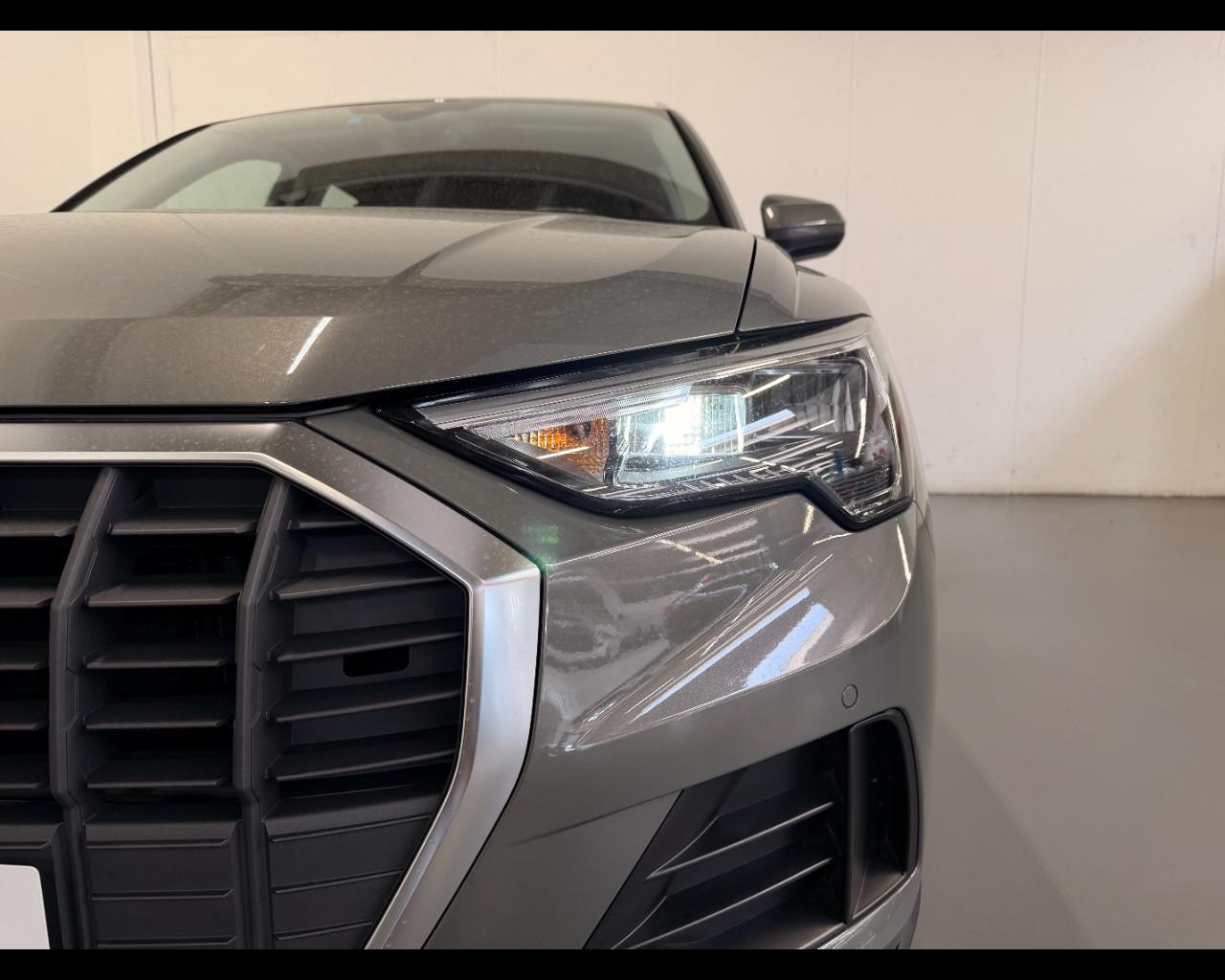 AUDI Q3 40 TDI S-TRONIC QUATTRO BUSINESS