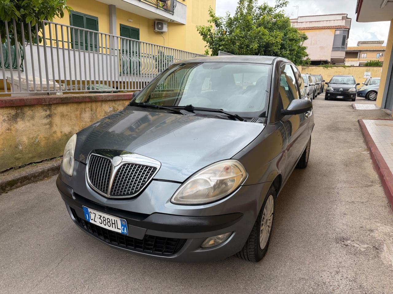 Lancia Ypsilon 1.2 Argento