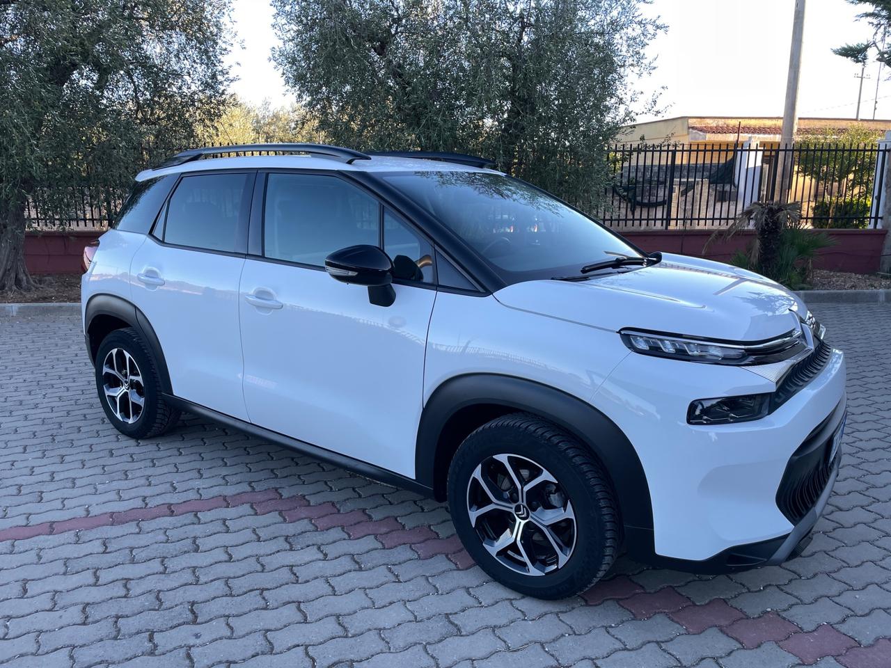 Citroen C3 Aircross BlueHDi 110 S&S Shine---KM CERTIFICATI---(POSSIBILE ANCHE IN VERSIONE AUTOCARRO 5 POSTI)