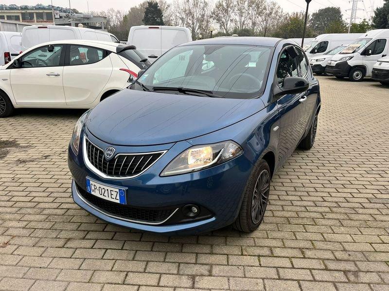 Lancia Ypsilon 1.0 FireFly 5 porte S&S Hybryd Gold