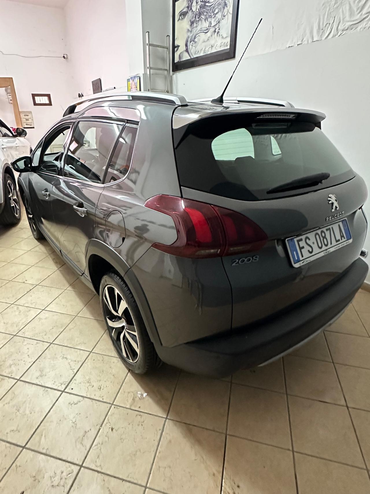 Peugeot 2008 BlueHDi 120 S&S Allure
