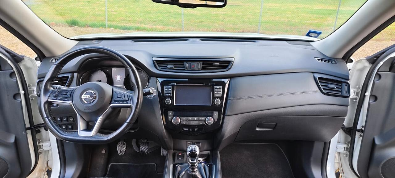 Nissan X-Trail 1.6 dCi 2WD Tekna