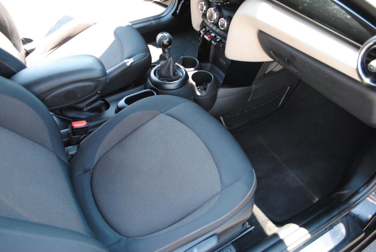 MINI COOPER D 1.5 116 CV