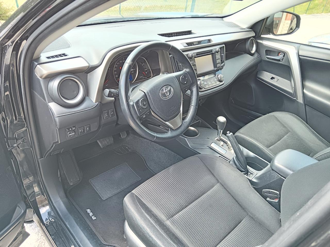 Toyota RAV 4 2.2 D-4D 150CV 4WD LOUNGE