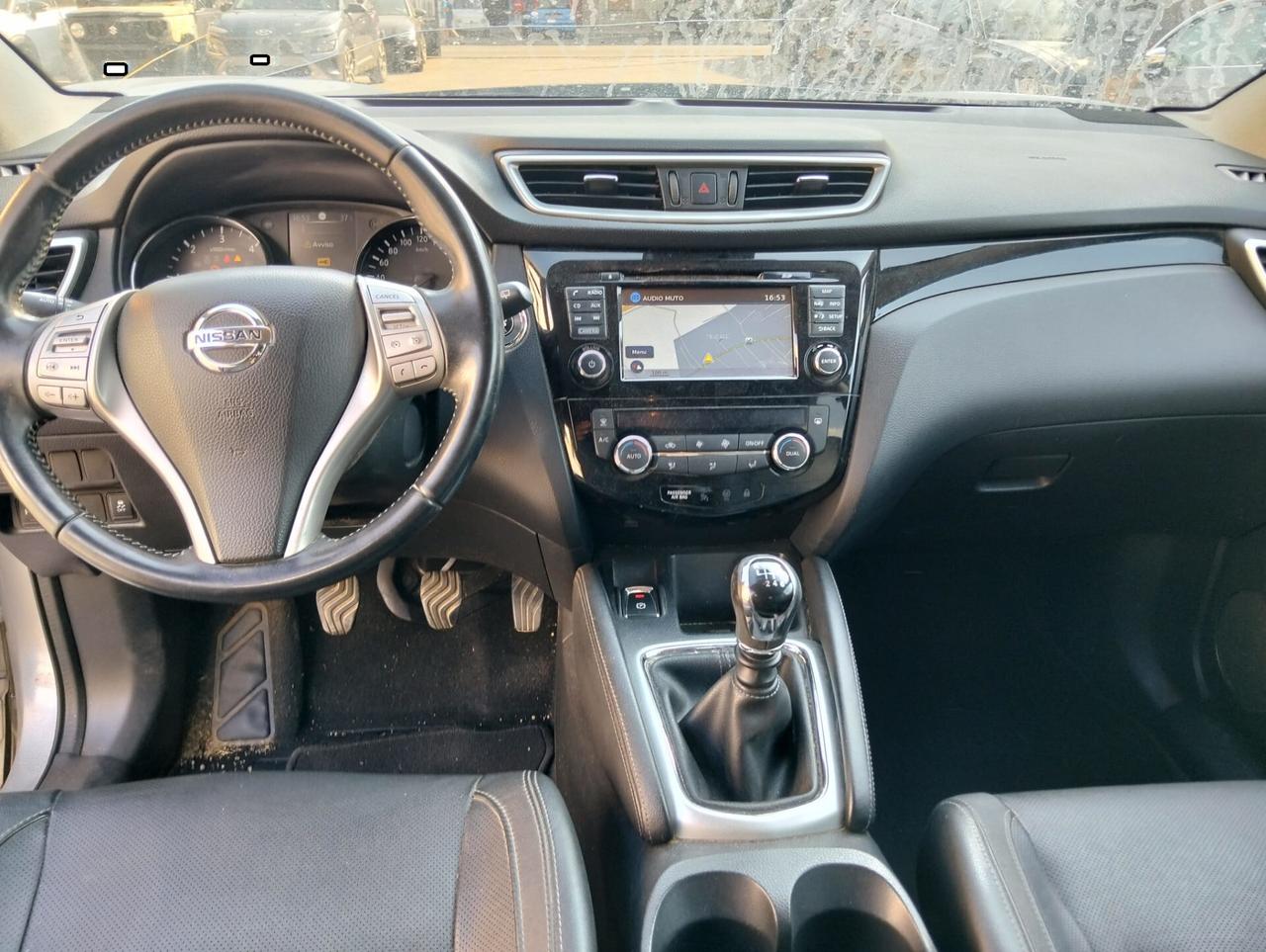 Nissan Qashqai 1.5 dCi N-Connecta 2016 SINISTRATA