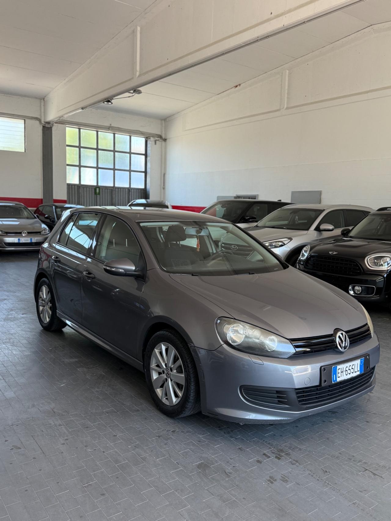 Volkswagen Golf 1.6 TDI DPF DSG 3p. Highline