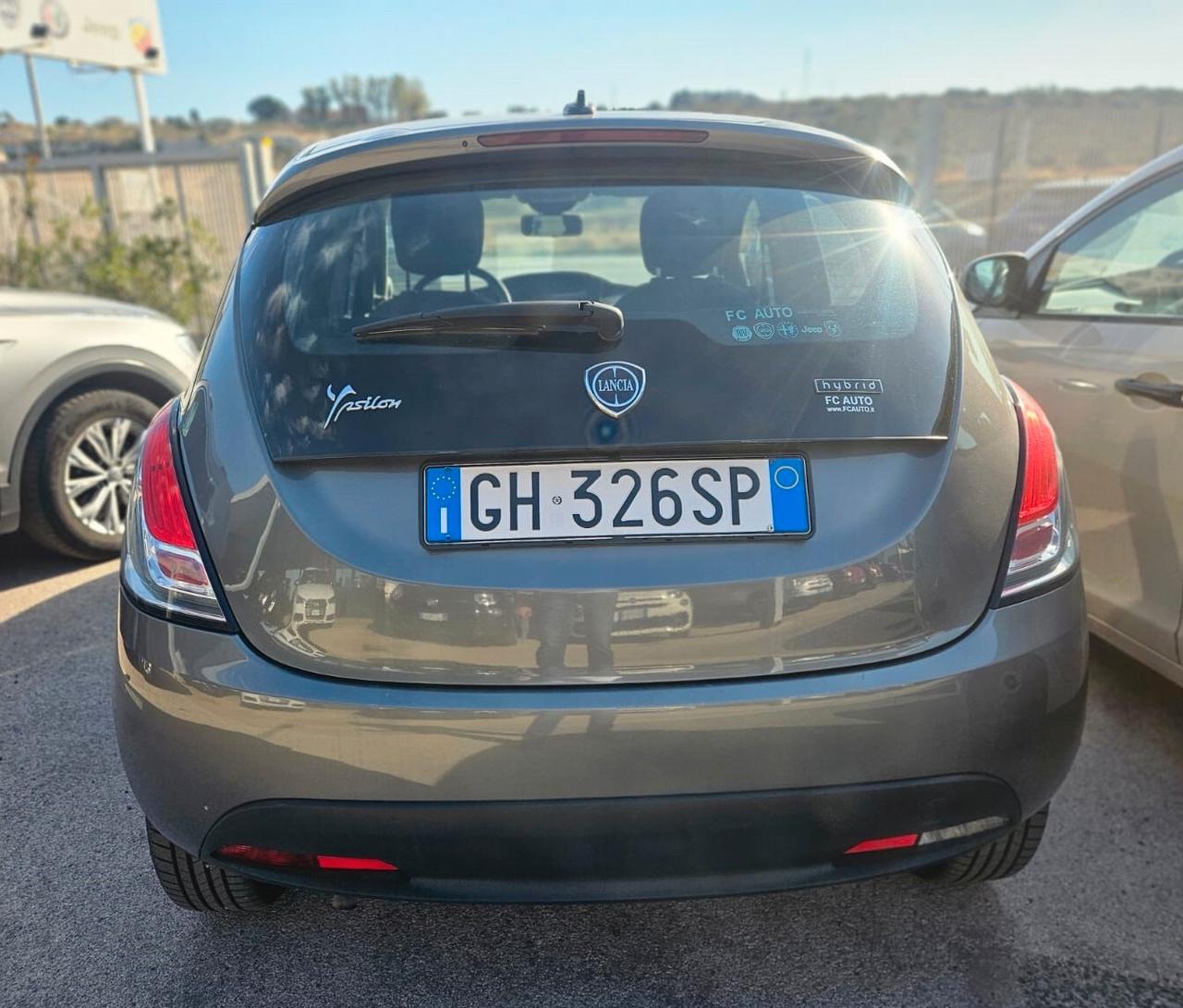 Lancia Ypsilon 1.0 FireFly 5 porte S&S Hybrid Ecochic A. Ferretti