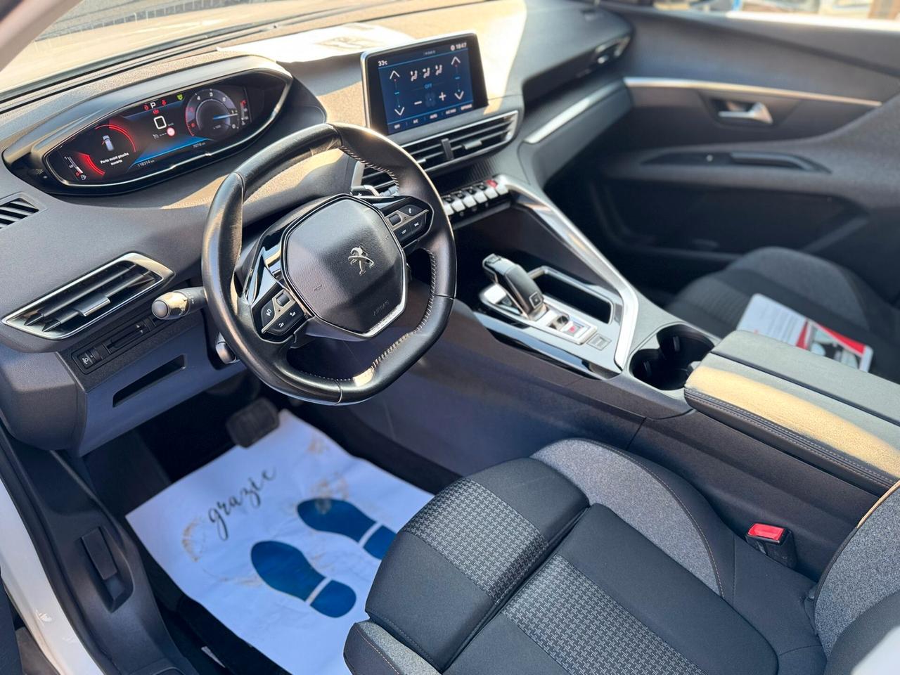 Peugeot 3008 BlueHDi 130 S&S EAT8 Allure