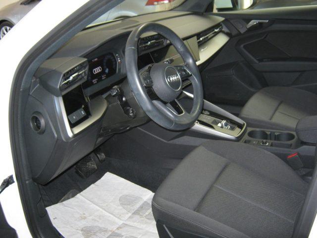 AUDI A3 SPB 30 g-tron S tronic Business