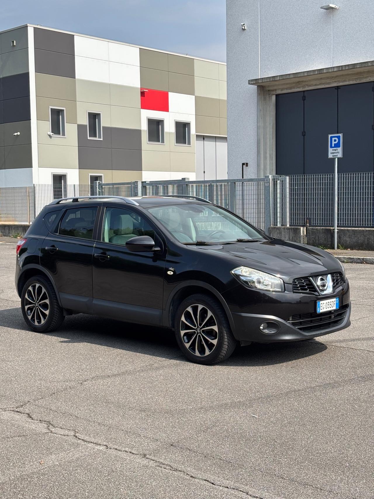Nissan Qashqai 2.0 dCi DPF Tekna 4x4 GARANZIA