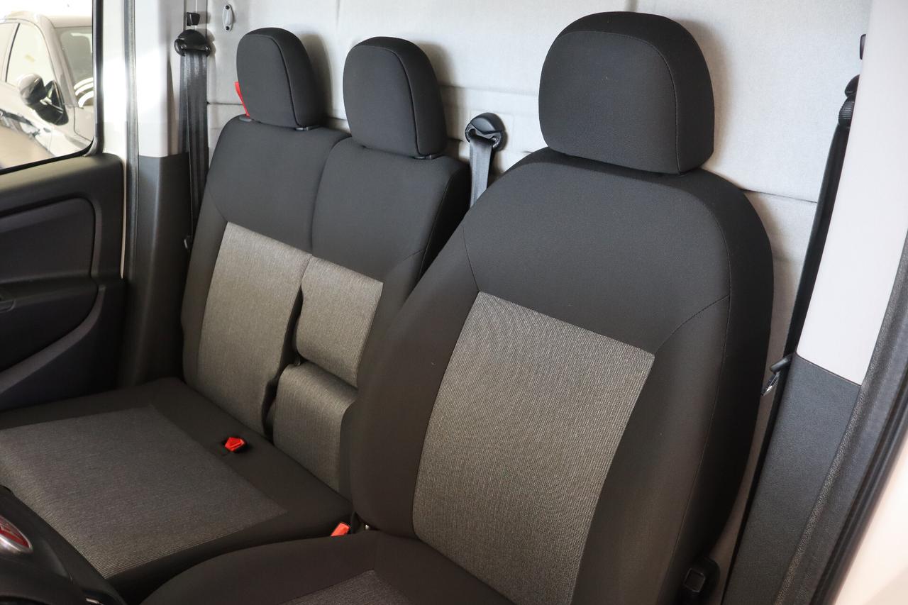 FIAT DOBLO' CARGO 1.6 MJET 105 CV LOUNGE 3 POSTI