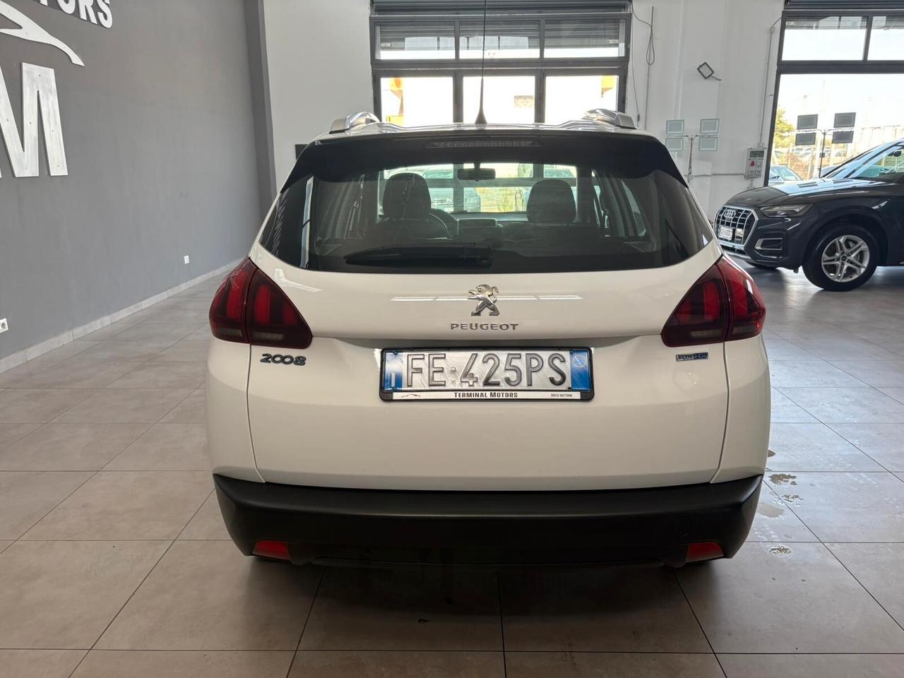 Peugeot 2008 BlueHDi 100 Allure