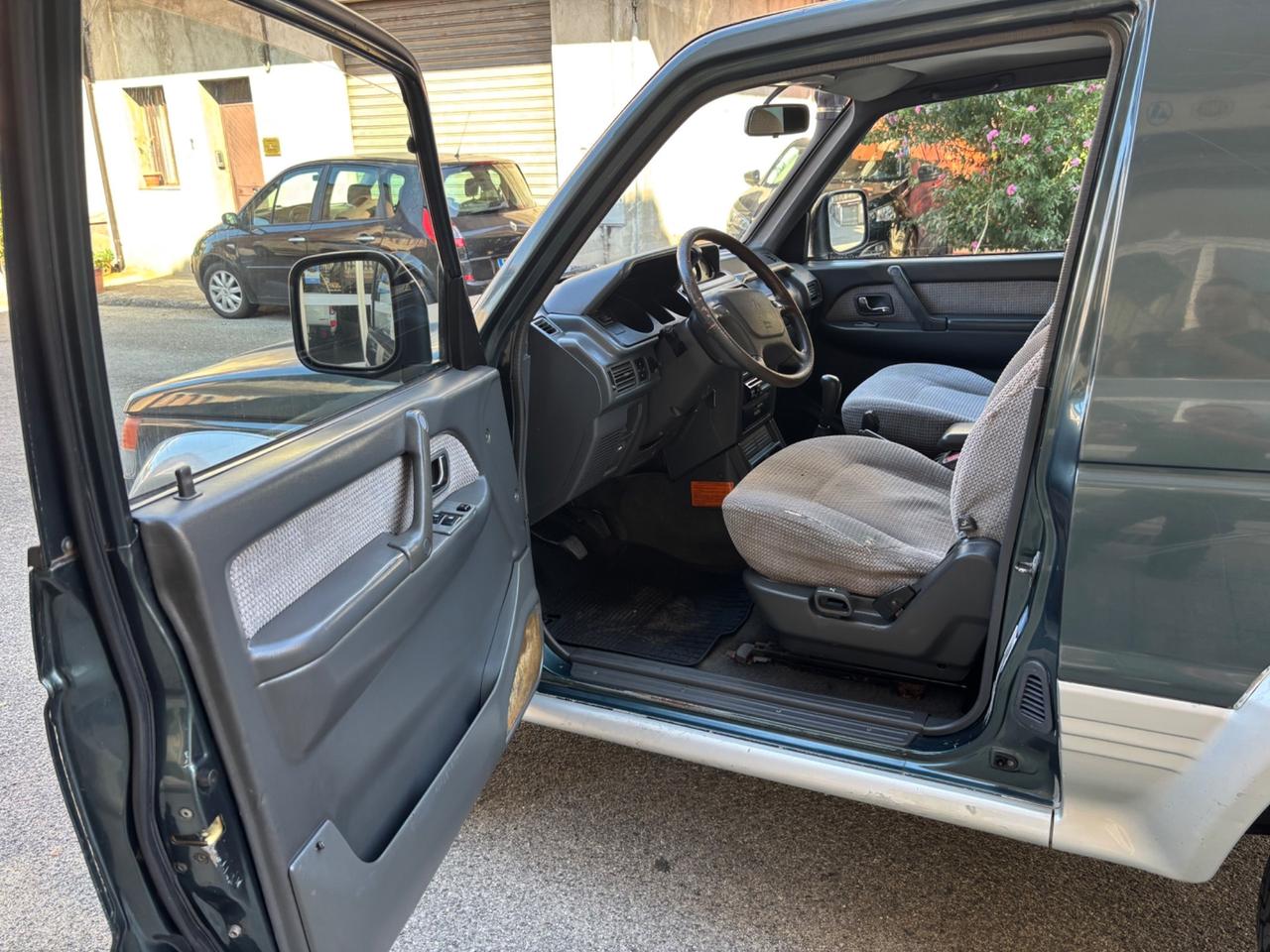 Mitsubishi Pajero 2.5 TDI Metal-top S. Select GLS