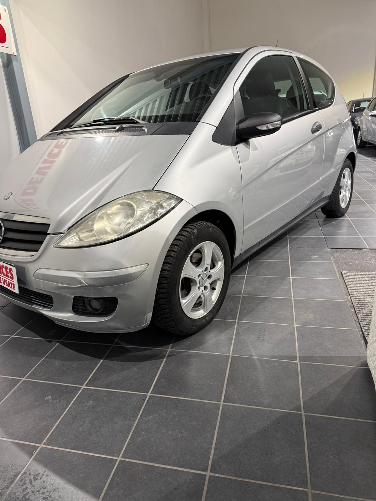 Mercedes A 160 CDI - NEOPATENTATI