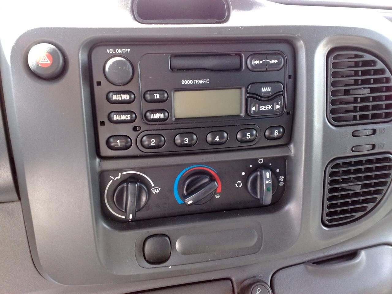 Ford Transit 2.4tdci 125cv CASSONE FISSO - 2004