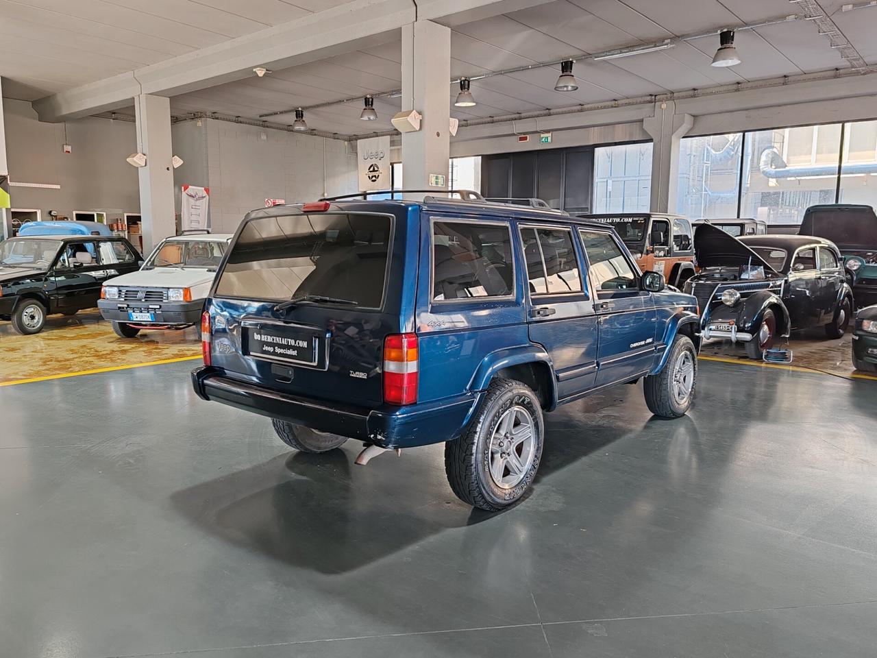 Jeep Cherokee 2.5 TD 5 porte Command-Trac Classic