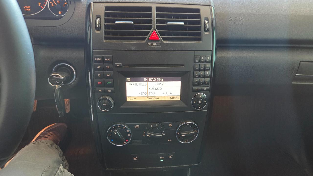 Mercedes-benz A 160 BlueEFFICIENCY Elegance UNICO PROPRIETARIO