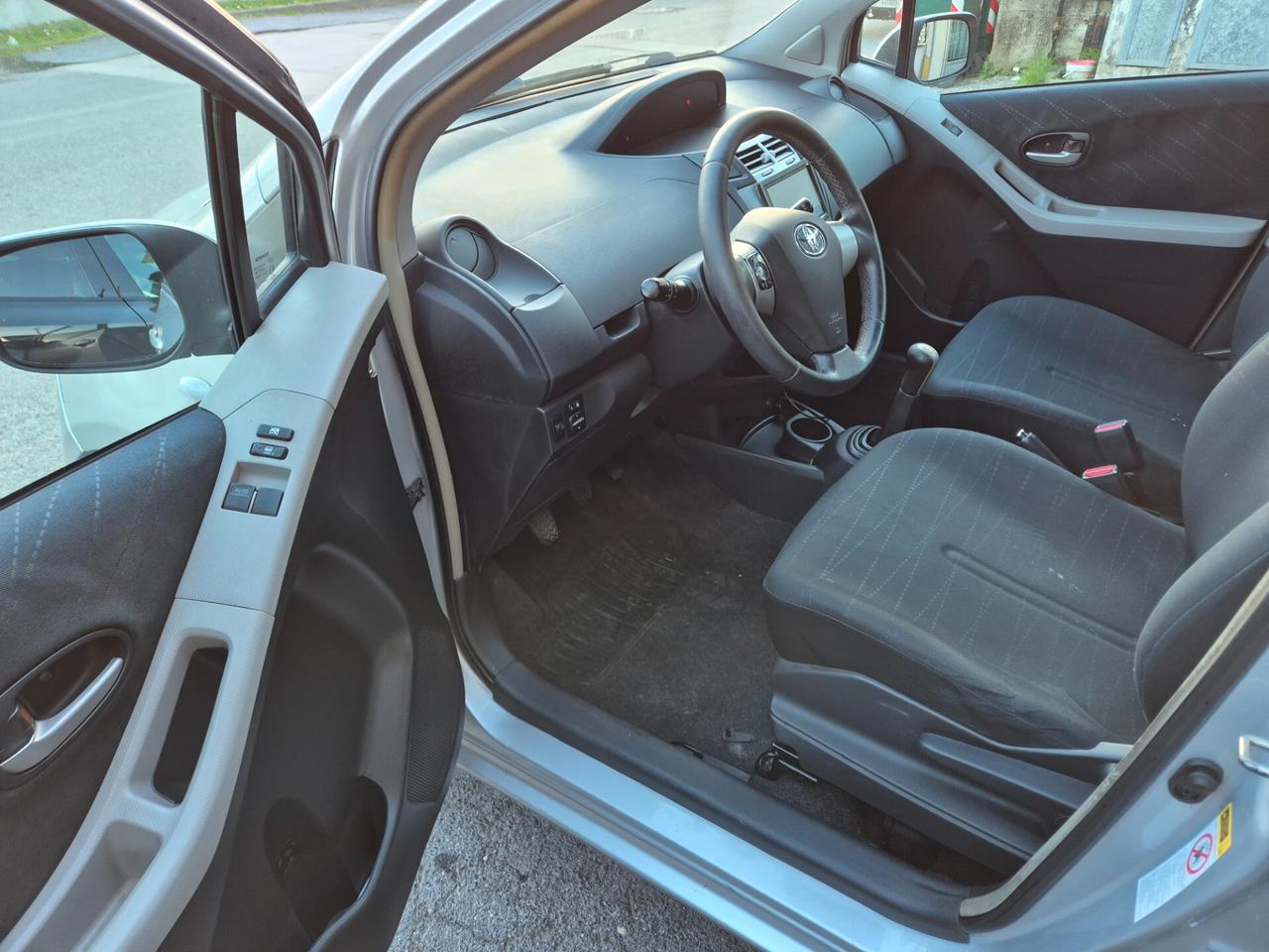 Toyota Yaris 1.4 D-4D 5 porte Sol BELLA!!!!!!!!!!!!!!