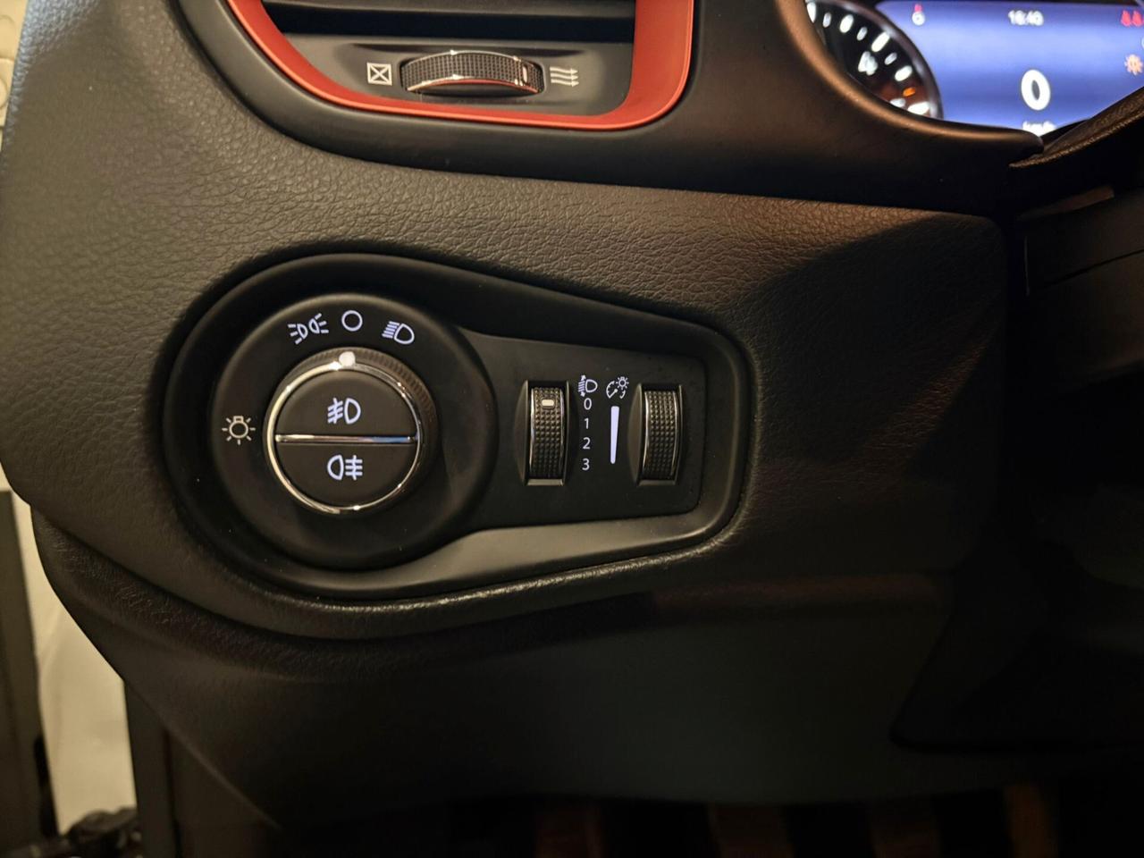 Jeep Renegade 2.0 Mjt 140CV 4WD Active Drive Opening Edition