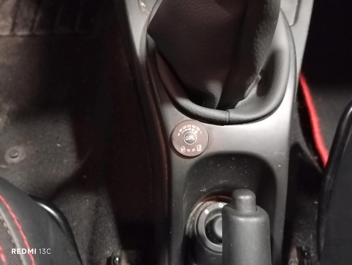 Dacia Duster 4x2 del 2013 benzina GPL fino 2033