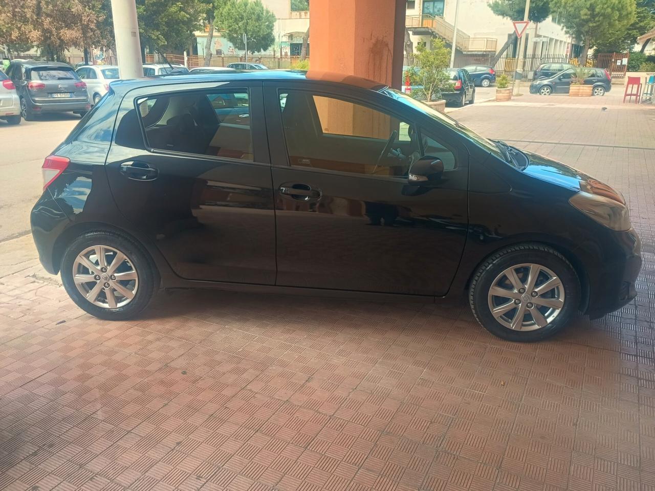 Toyota Yaris 1.4 D-4D 5 porte Lounge