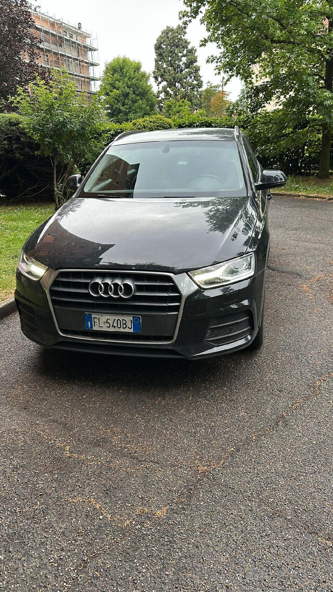 Audi Q3 2.0 TDI 120 CV S tronic Business UNICO PROPRIETARIO