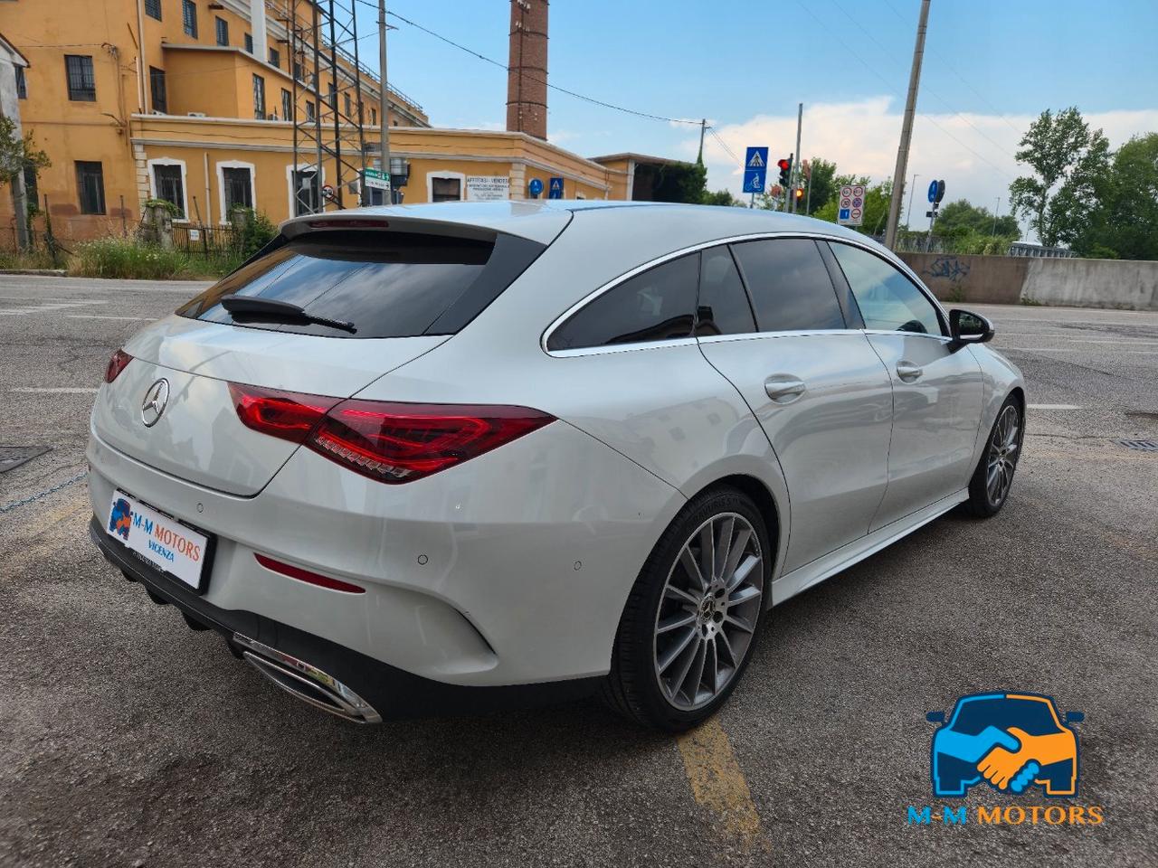 Mercedes CLA Shooting Brake 200 Premium