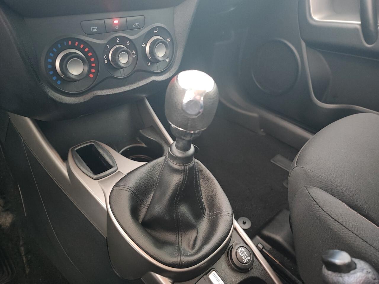 Alfa Romeo MiTo 1.4 78 CV 8V S&S Distinctive Sport Pack