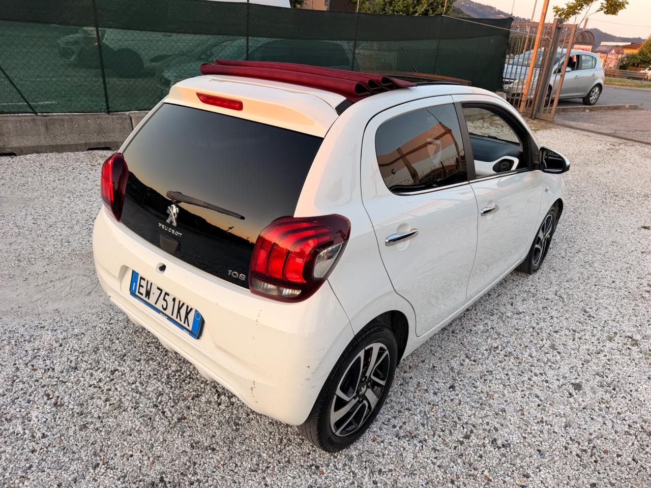 Peugeot 108 Cabrio PureTech