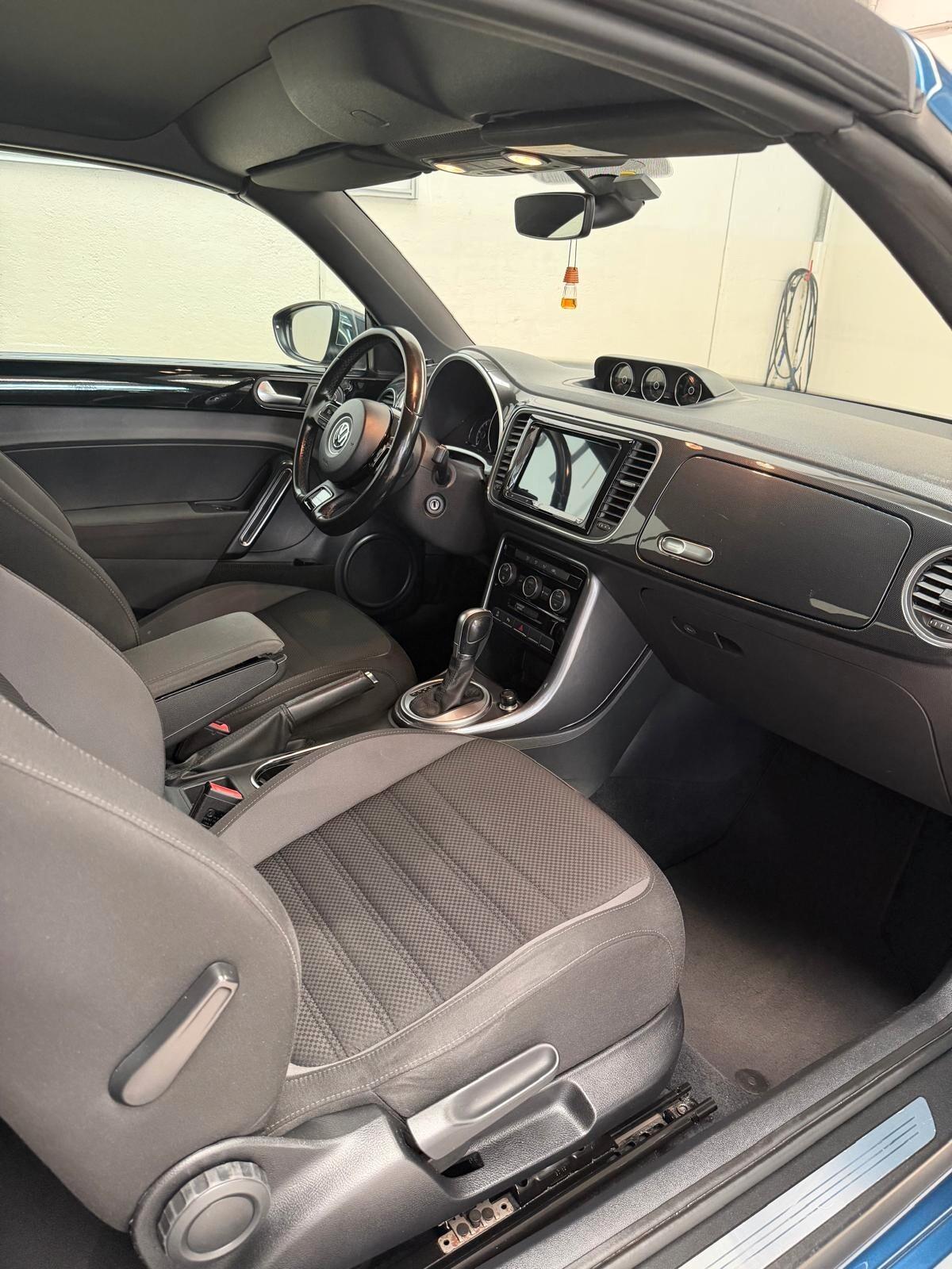 Volkswagen Maggiolino Cabrio Sport R Line 1.4 TSI 150cv dsg-LEGGI SOTTO