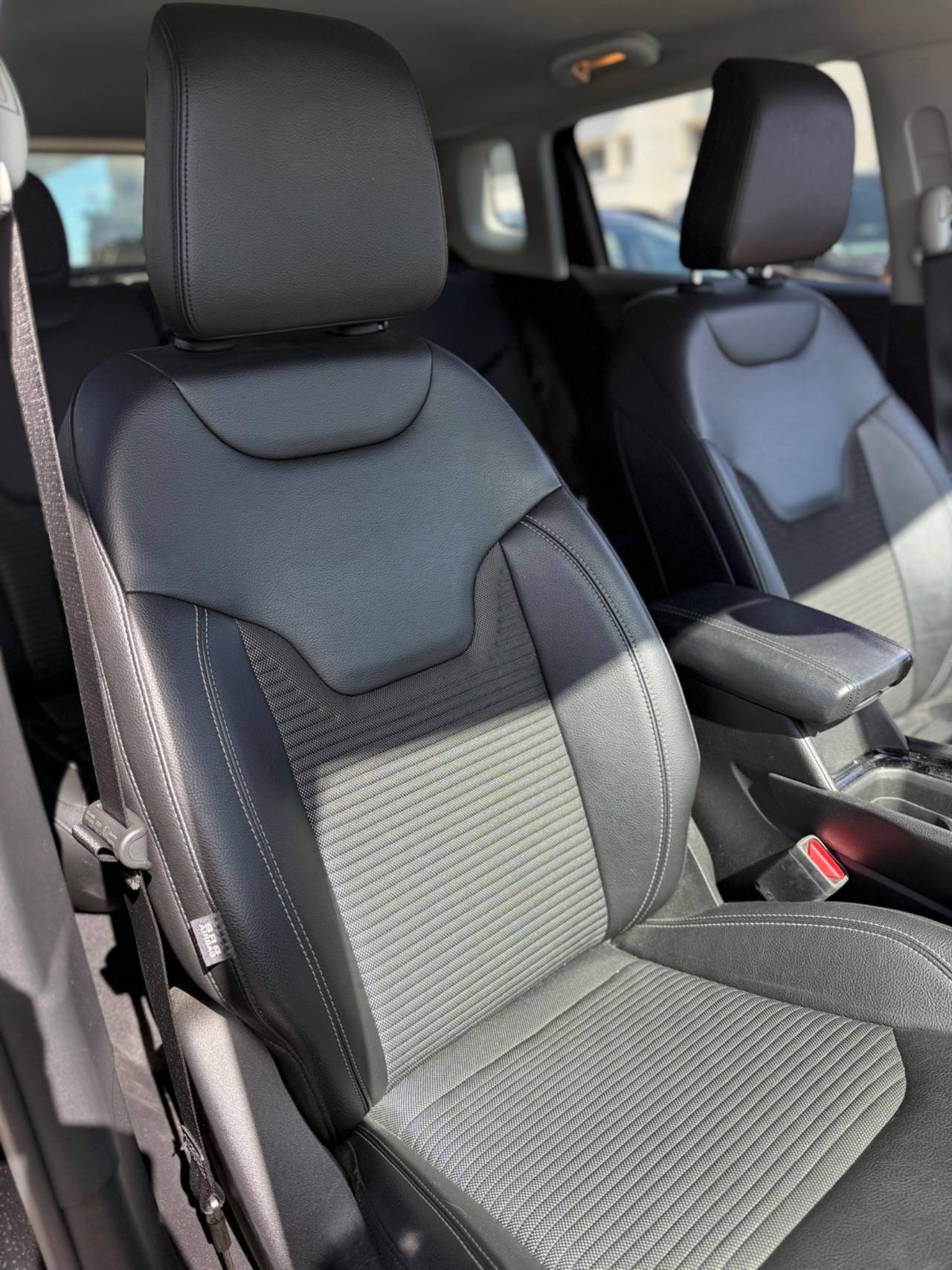 Jeep Compass 1.6 Multijet II 2WD Night Eagle