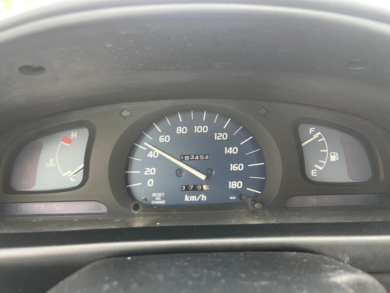 Toyota Hilux 2.4 2WD