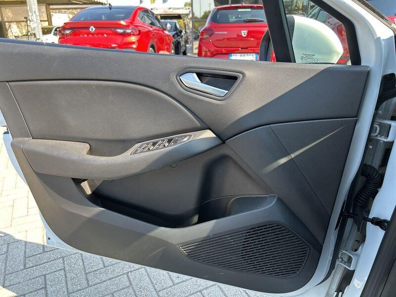 Renault Clio V 2019 1.6 E-Tech hybrid Intens 140cv auto my21