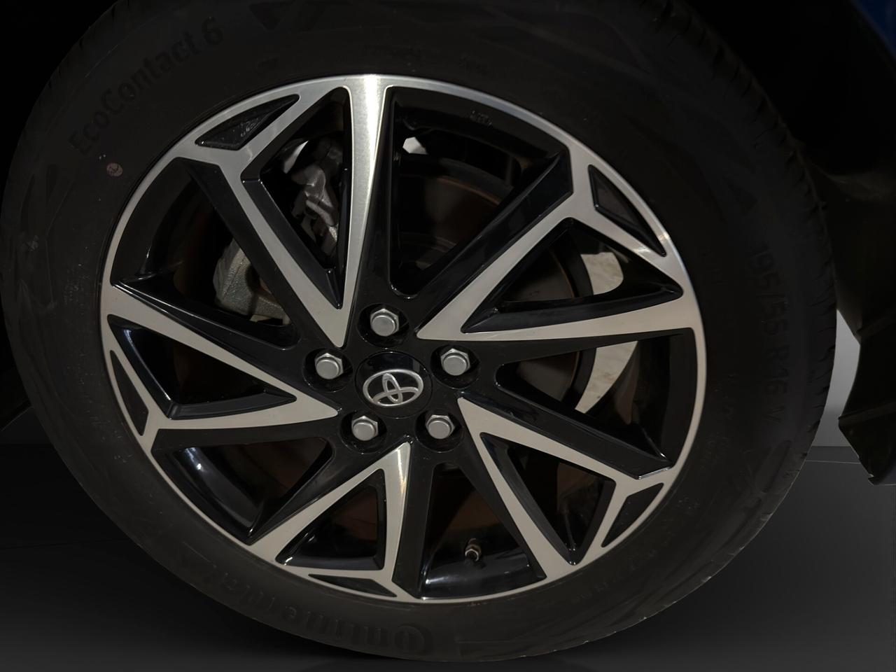 Toyota Yaris 1.5 Hybrid 5 porte Lounge