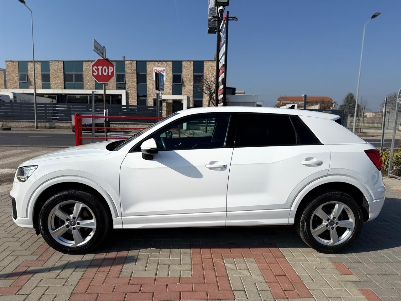 Audi Q2 30 TDI S tronic Business Design