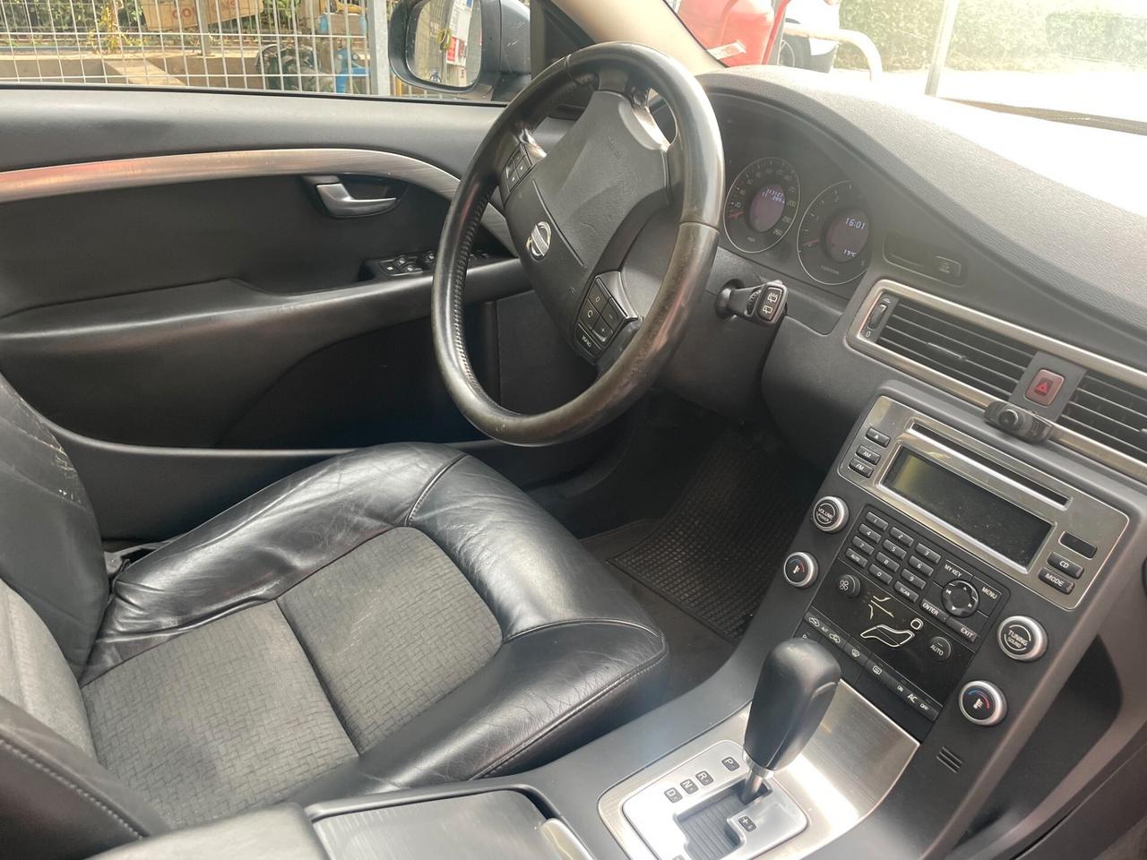 Volvo V70 2.4 D5 Geartronic Momentum