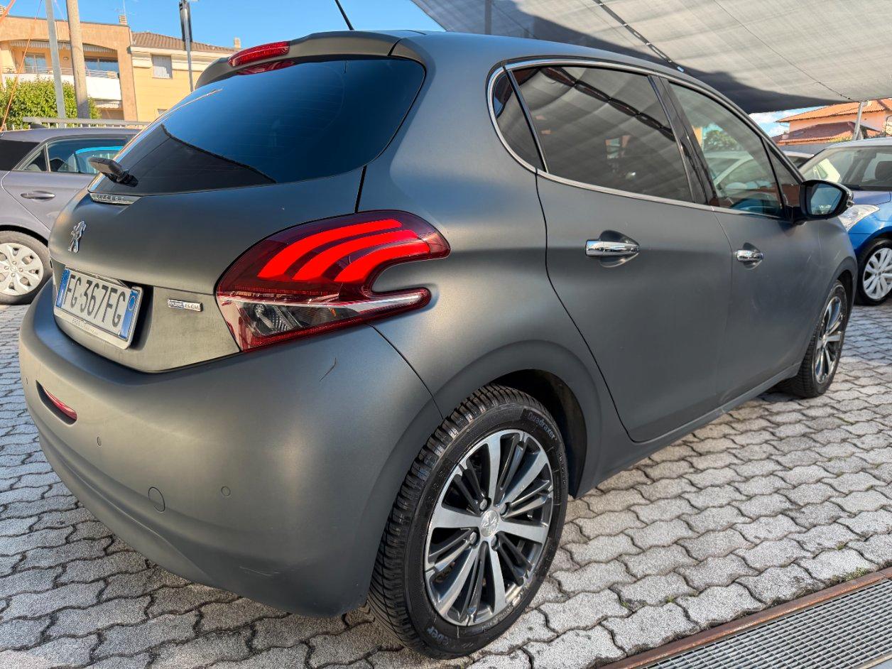 Peugeot 208 5 Porte 208 5p 1.2 puretech Allure 82cv CINGHIA NUOVA VERNICE ORIGINALE UNICA!!!