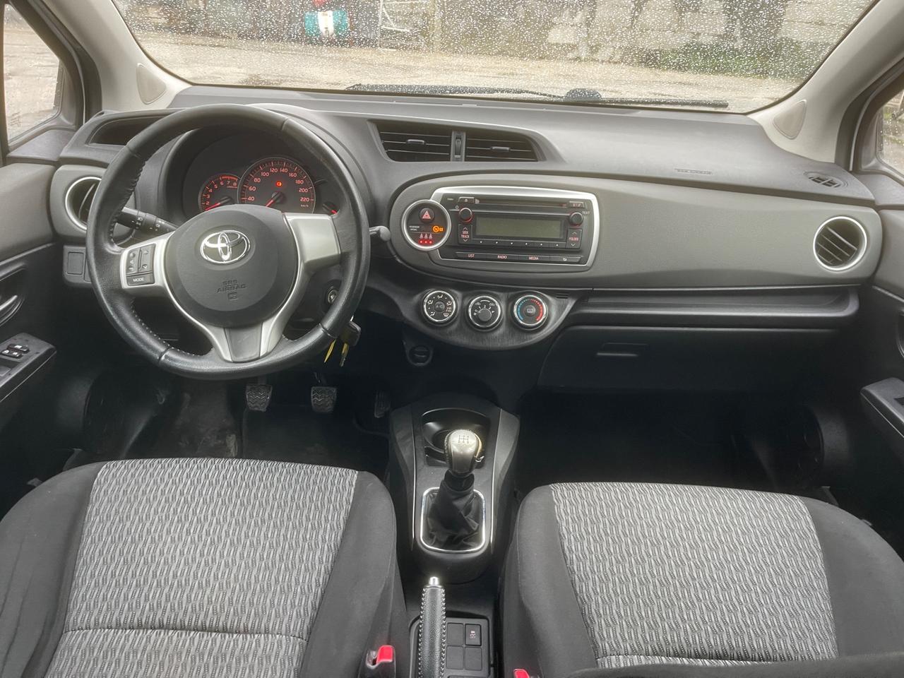 Toyota Yaris 1.0 5 porte Lounge