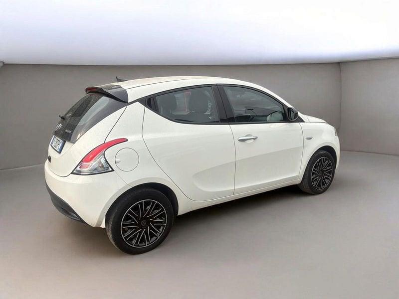Lancia Ypsilon Ypsilon 1.0 firefly hybrid Gold s&s 70cv 5p.ti