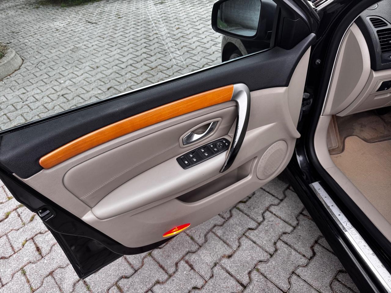 Renault Laguna 2.0 dCi 150CV SporTour Automatica