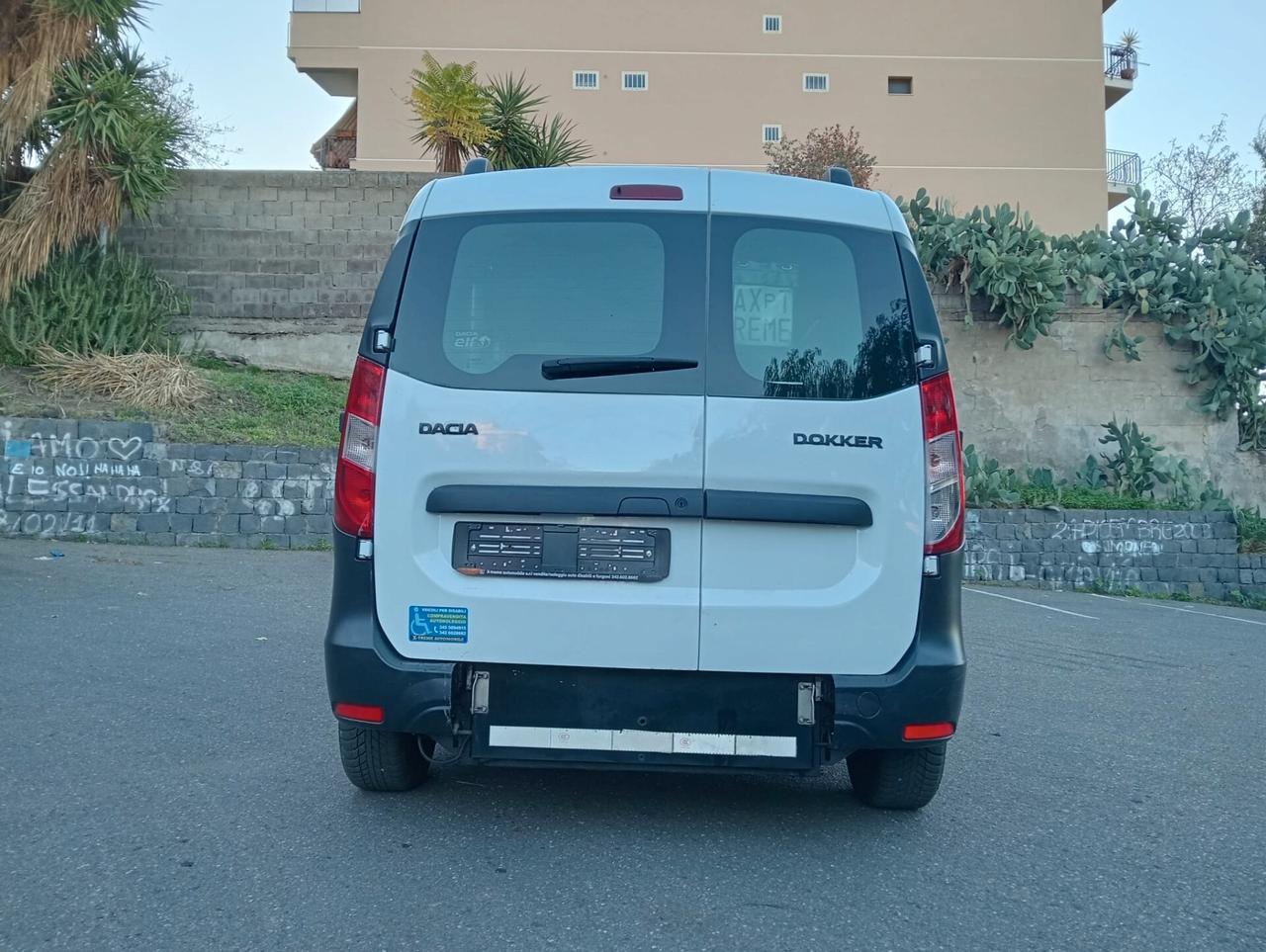 Dacia Dokker Pianale ribassato con rampa disabili in carrozzina