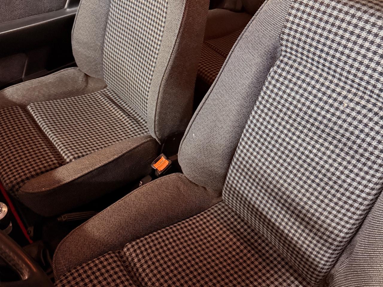 LEGGENDARIA FIAT UNO TURBO IN CONDIZIONI DA VETRINA
