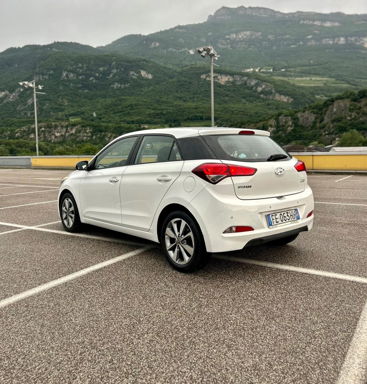 Hyundai i20 CRDi 5p Go! Plus Neopatentati 2016
