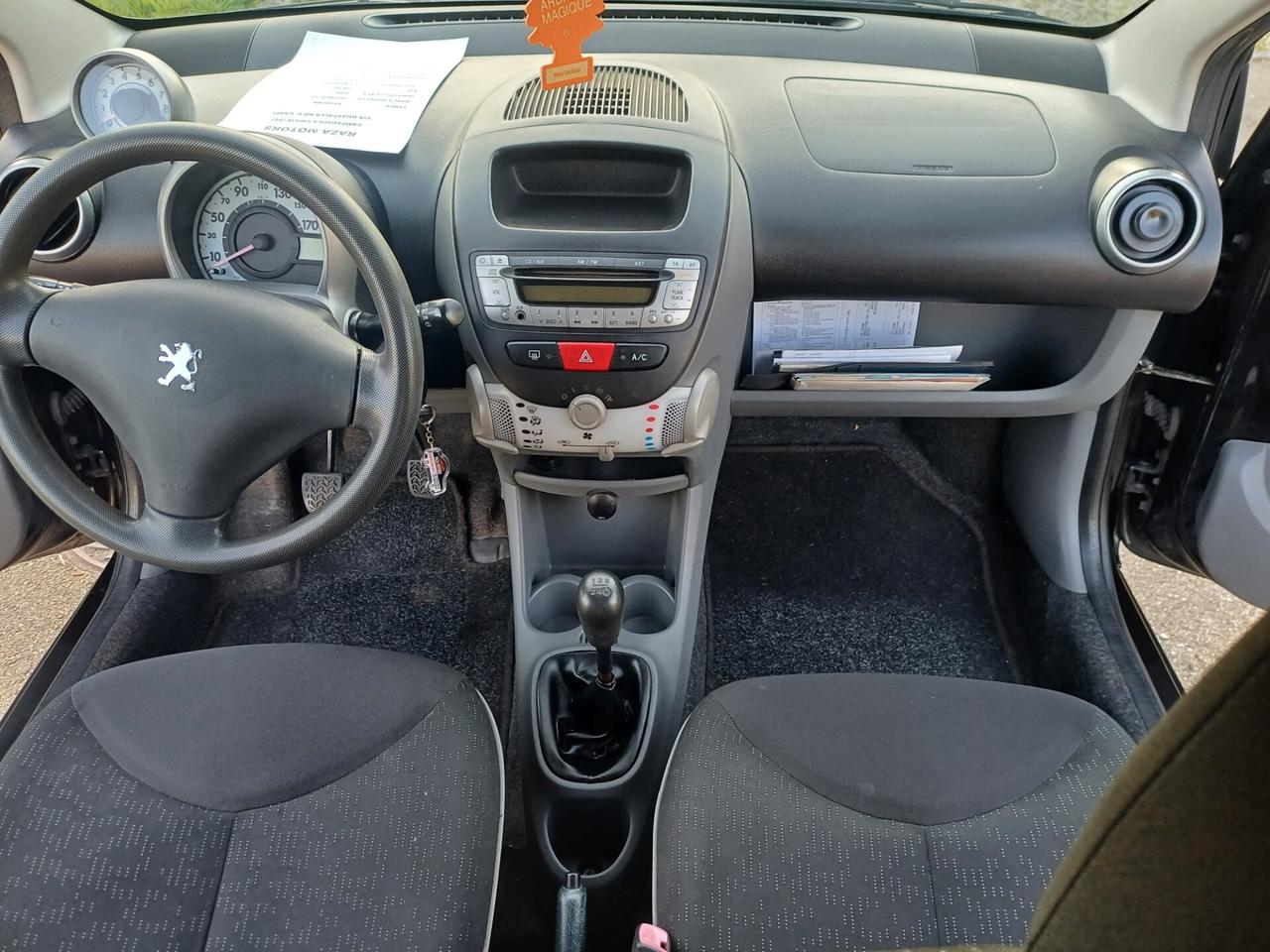 Peugeot 107 1.0 68CV 3p. Sweet Years