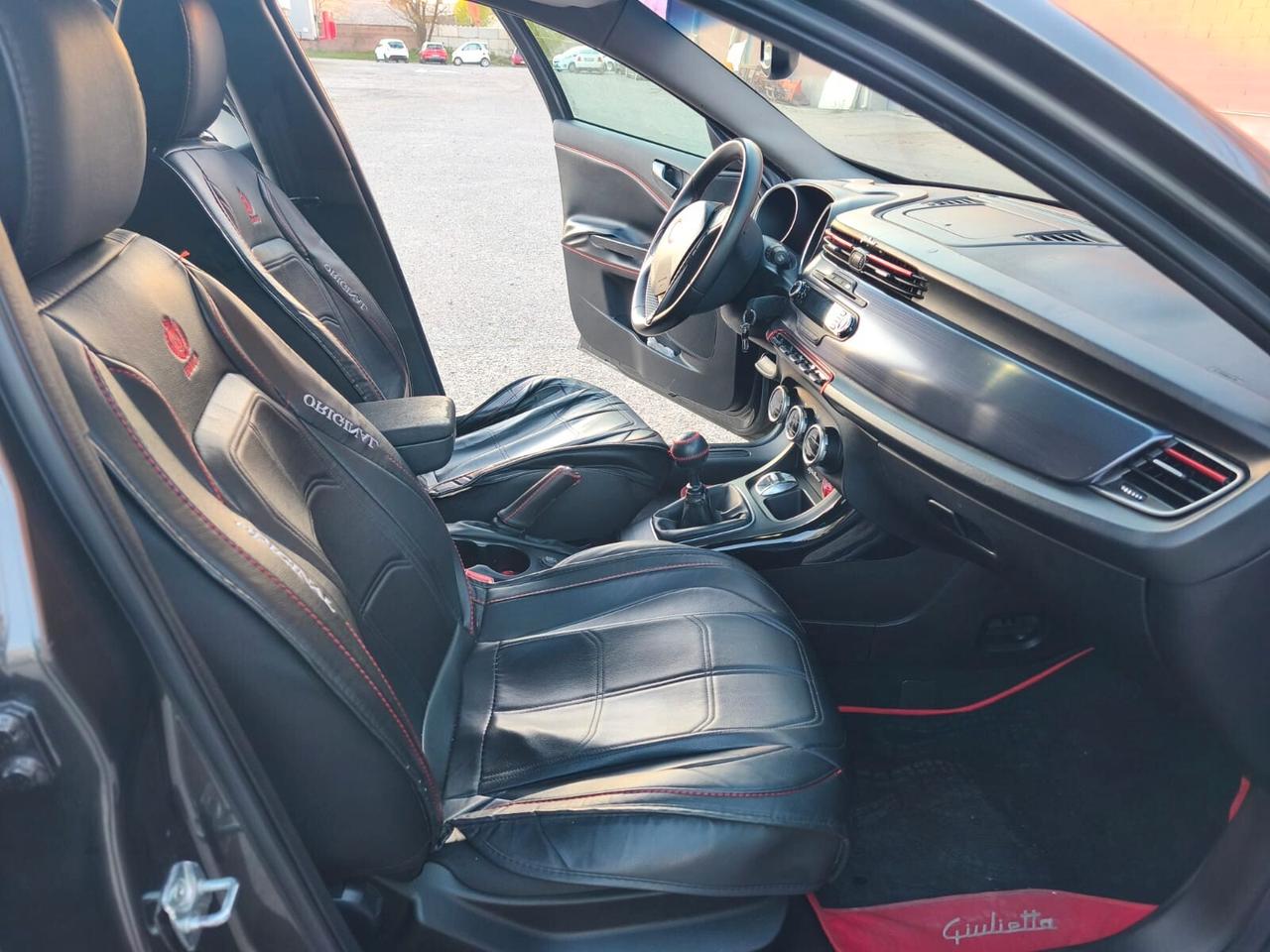 Alfa Romeo Giulietta 2011---2.0 Diesel