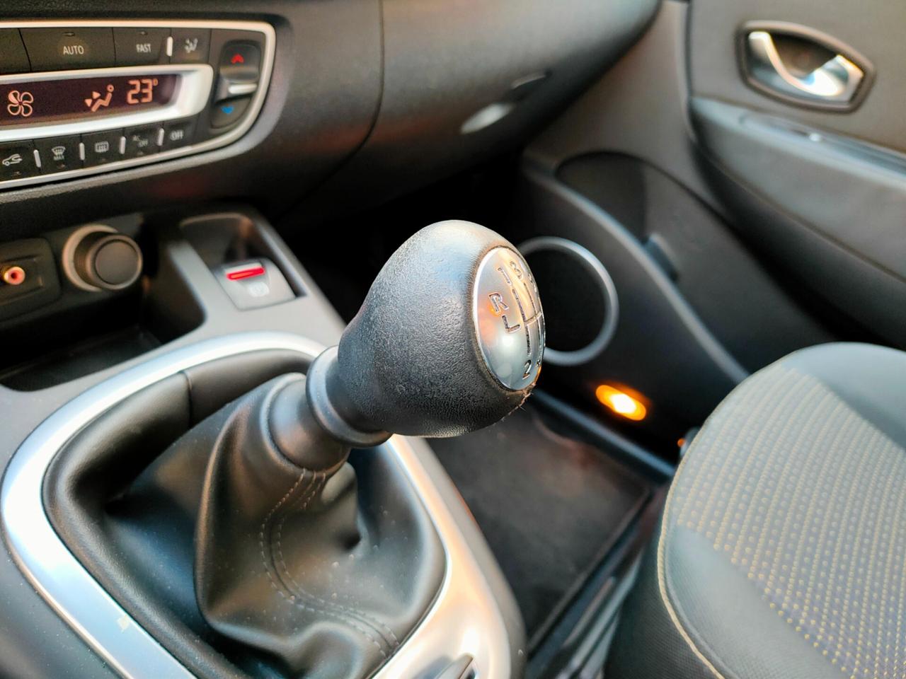 Renault Scénic X-Mod 1.5 dCi 110CV Luxe