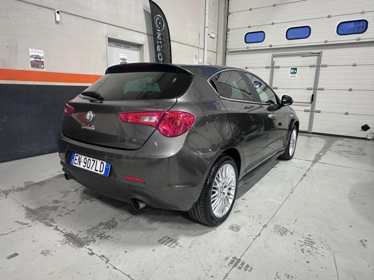 Alfa Romeo Giulietta 2.0 JTDm-2 140 CV Distinctive