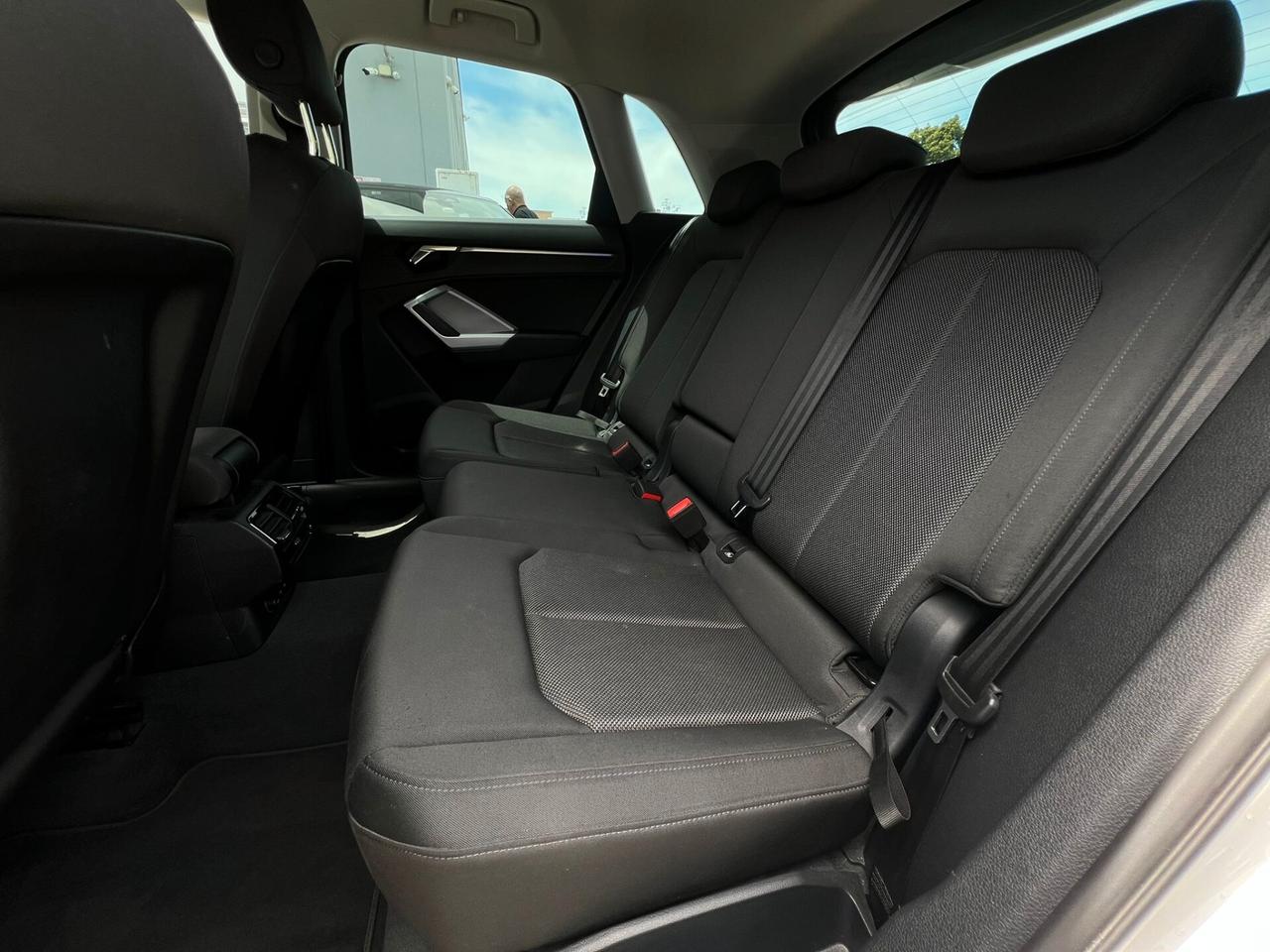 Audi Q3 35 TDI S tronic line edition