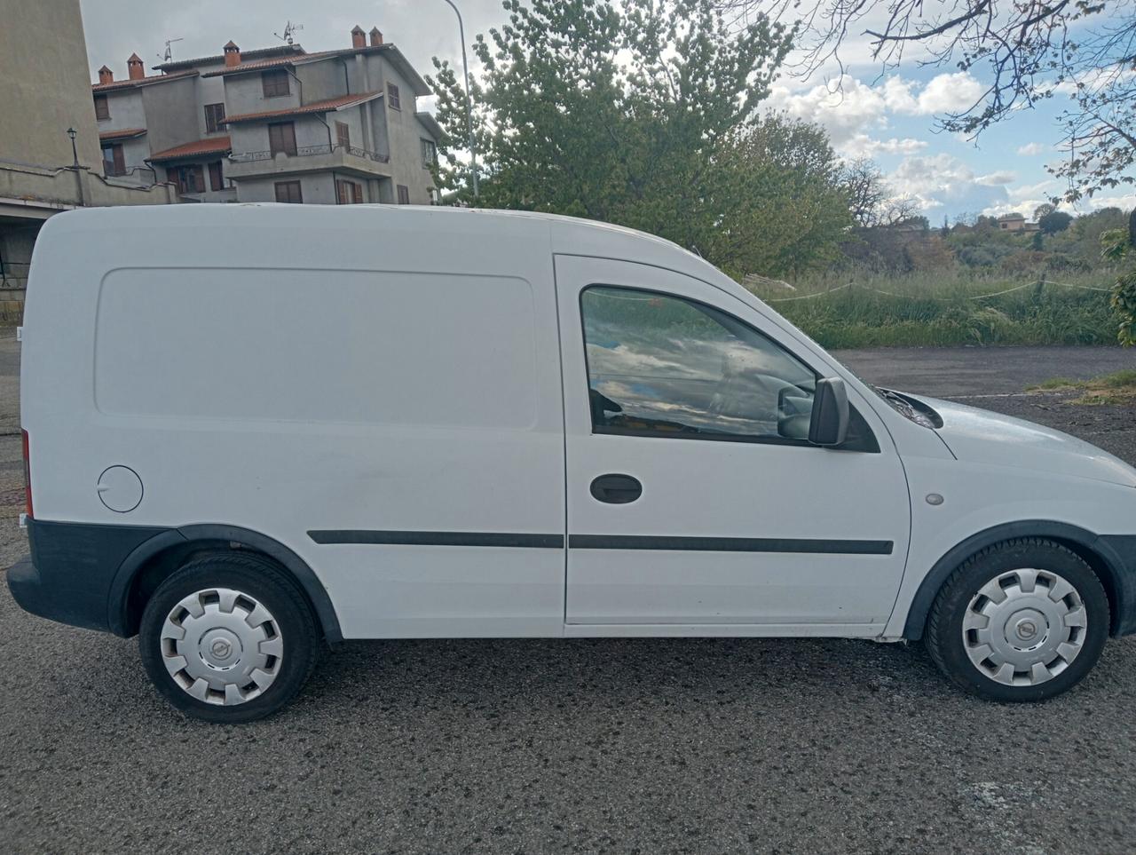 Opel combo 1.7 CDTI